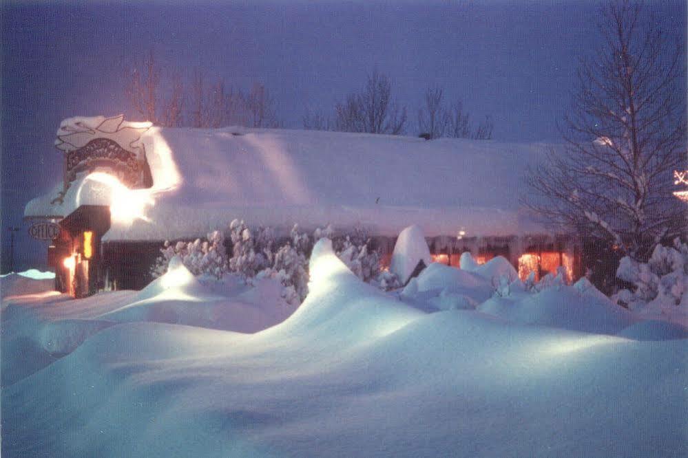 Whistling Swan Motel East Glacier Park Village Экстерьер фото